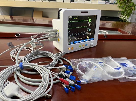 มอนิเตอร์ผู้ป่วยแพทย์สัตว์มือถือ 8.4 นิ้ว ความแม่นยําสูงสําหรับ EtCO2 ECG SPO2 NIBP Temp