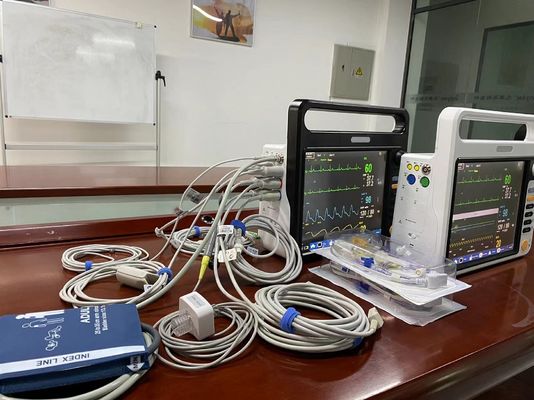 โมดูลาร์หัวใจพกพาผู้ป่วยติดตามสําหรับ ICU รถพยาบาล OEM ODM