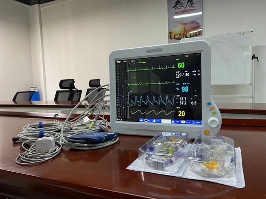 6 ปริมาตร ICU Heart Monitor Portable สําหรับการติดตาม ECG NIBP SPO2