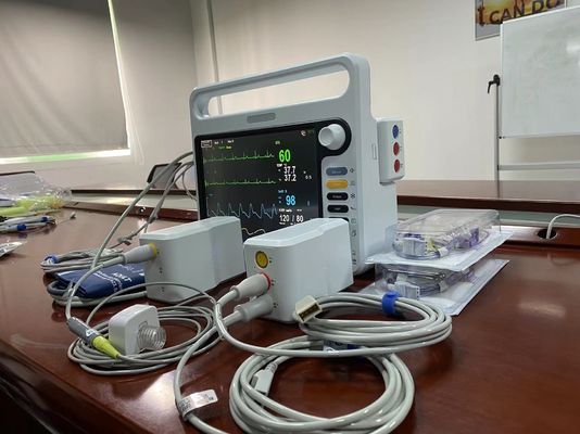8 ภาษา มอนิเตอร์ผู้ป่วยพกพา 15 นิ้ว TFT LCD Screen ICU มอนิเตอร์หัวใจ
