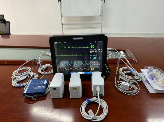 8 ภาษา มอนิเตอร์ผู้ป่วยพกพา 15 นิ้ว TFT LCD Screen ICU มอนิเตอร์หัวใจ
