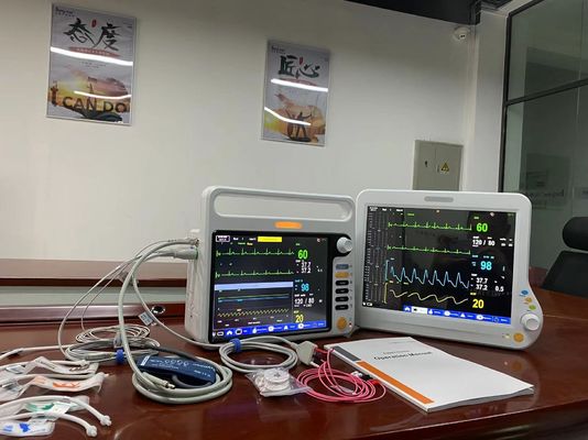 ICU หัวใจผู้ป่วยทารกที่เกิดใหม่ มอนิเตอร์ 3 สาย ECG NIBP SPO2