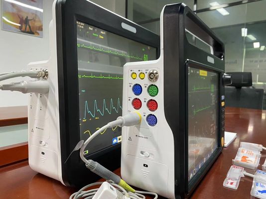 เครื่องตรวจจับพยาบาลสัตวแพทย์ Multiparameter มือถือสําหรับแมว สุนัข การตรวจสอบสัตว์