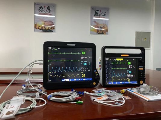 เครื่องตรวจจับพยาบาลสัตวแพทย์ Multiparameter มือถือสําหรับแมว สุนัข การตรวจสอบสัตว์