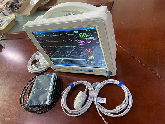 ปิดสีขาว มอนิเตอร์สัญลักษณ์ชีวิตที่พกพาพร้อมกับ ECG SPO2 NIBP และการวัดอุณหภูมิ