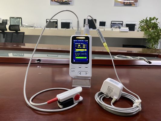 3.5 นิ้ว TFT LCD เครื่องมือถือ Capnography สําหรับผู้ใหญ่ / เด็ก / ทารก